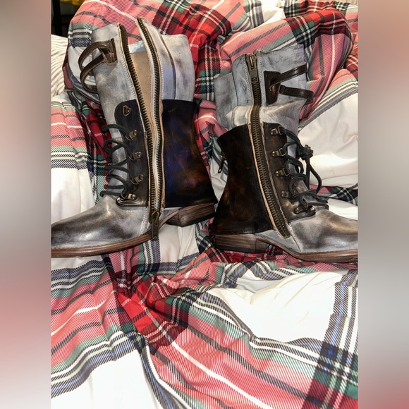 Free Bird Ravi real leather boots. Never worn. - Picture 4 of 5